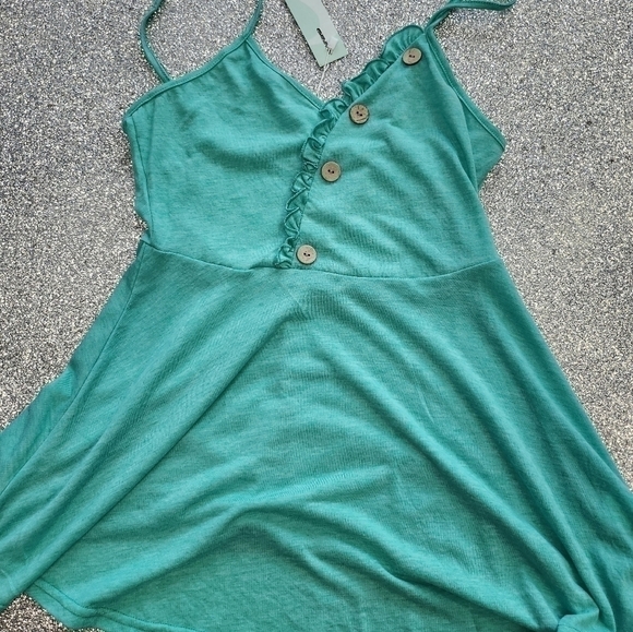 Mint green mock  button tank top size 6 - Picture 4 of 7